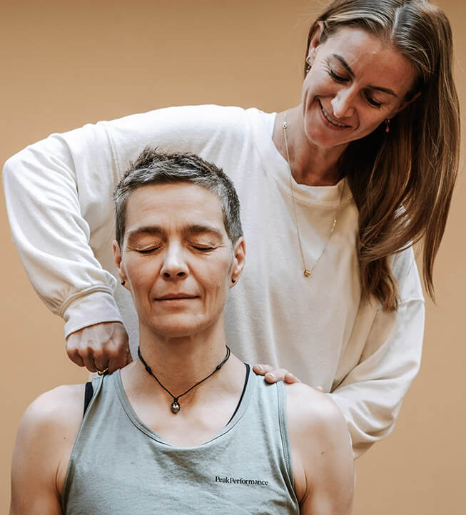 Yogatherapie, Yoga Schweiz, Yogatherapeutin, Isabella Bumann Yoga